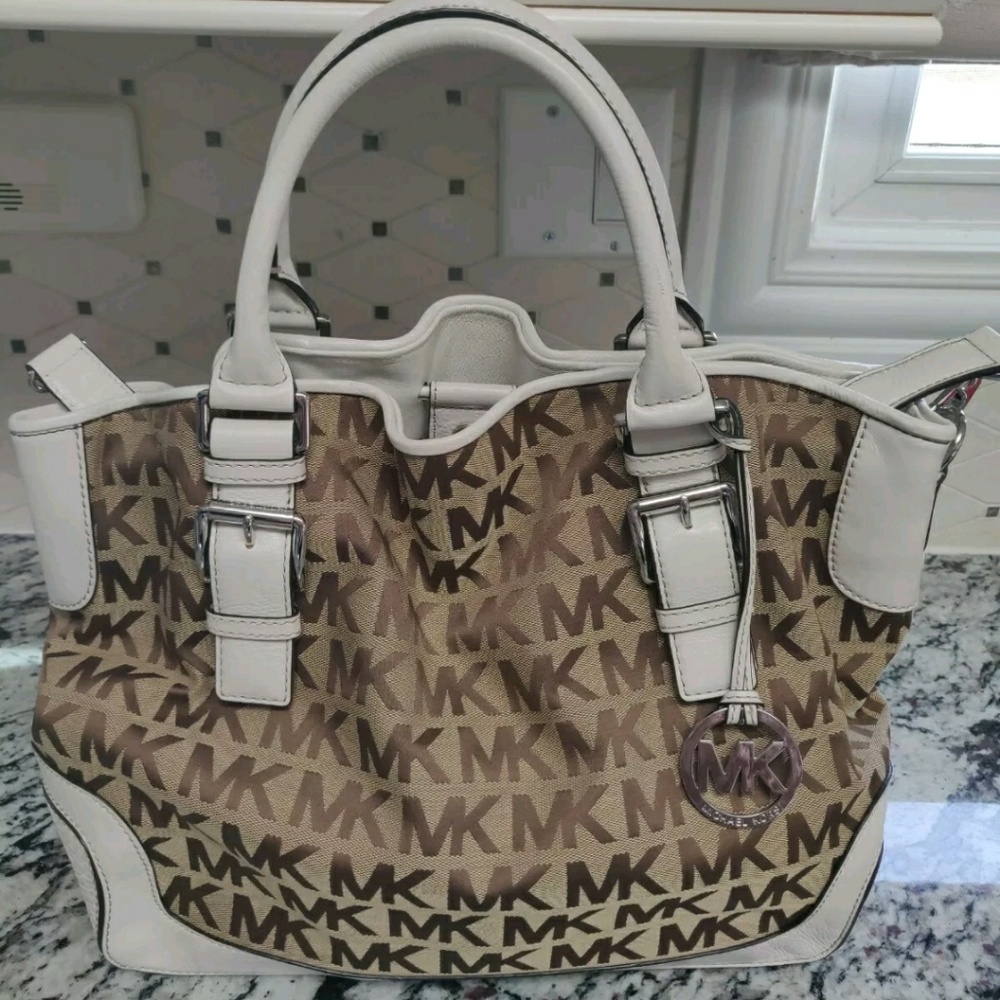 Micheal Kors Tote Logo Brown with cream leather